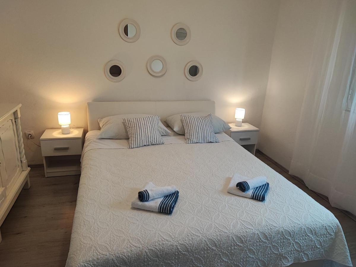 G&S Apartment Tribunj  Luaran gambar