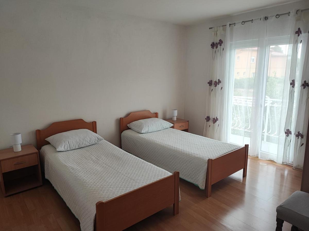 G&S Apartment Tribunj  Luaran gambar