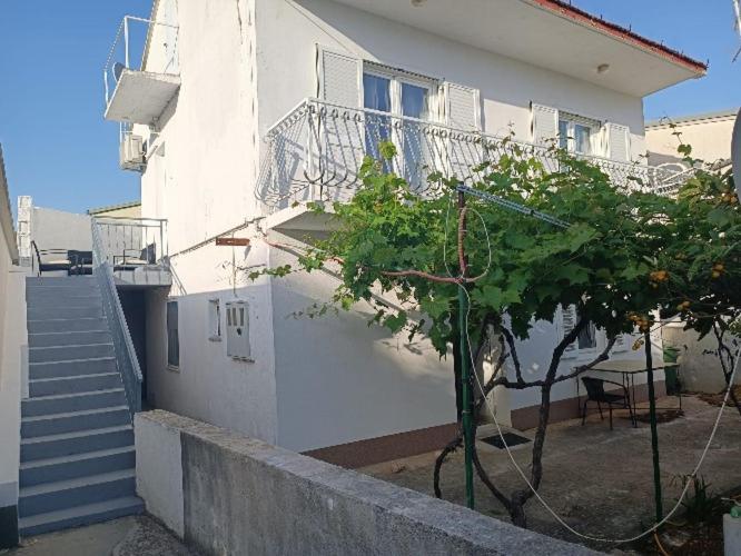 G&S Apartment Tribunj  Luaran gambar