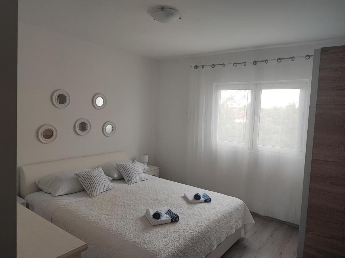 G&S Apartment Tribunj  Luaran gambar